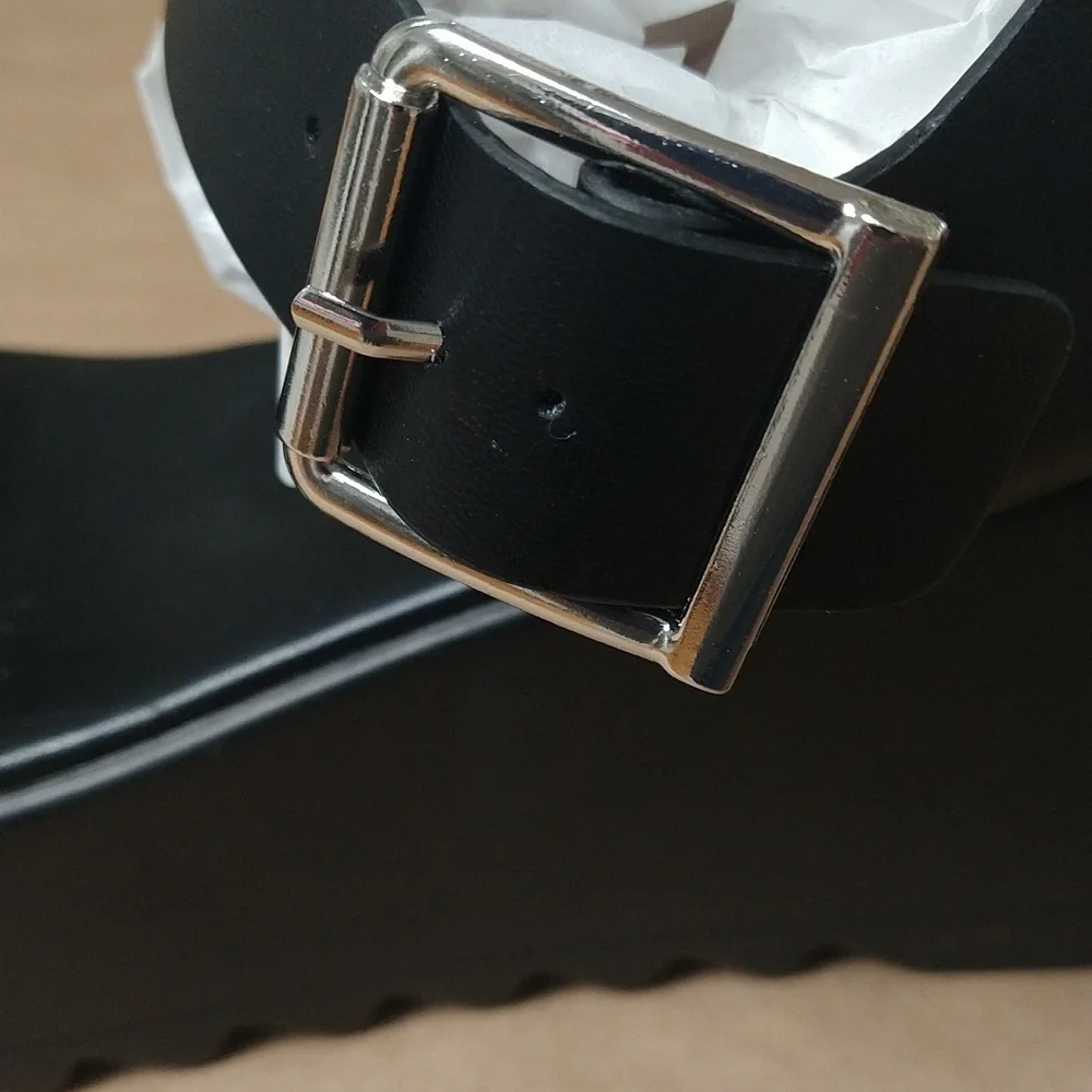 New with Tags, Forever 21 Black Wedge Sandals with Silver Buckles in size 7 - Picture 7 of 11